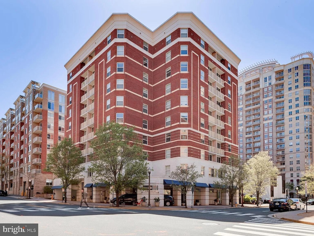880 N Pollard St Unit 621, Arlington, VA 22203 - view of building exterior