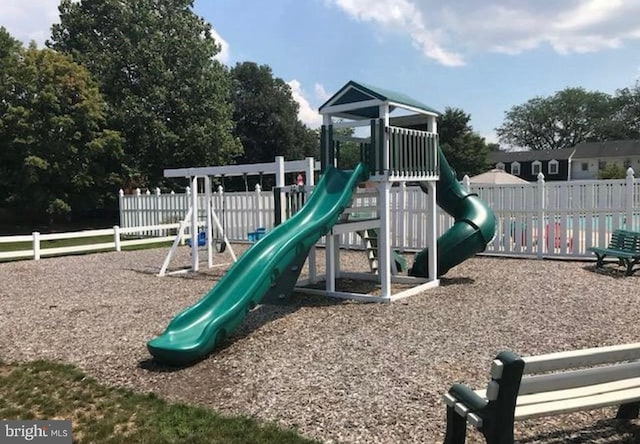 737 Hardwick Pl, York, PA 17404 - view of community play area