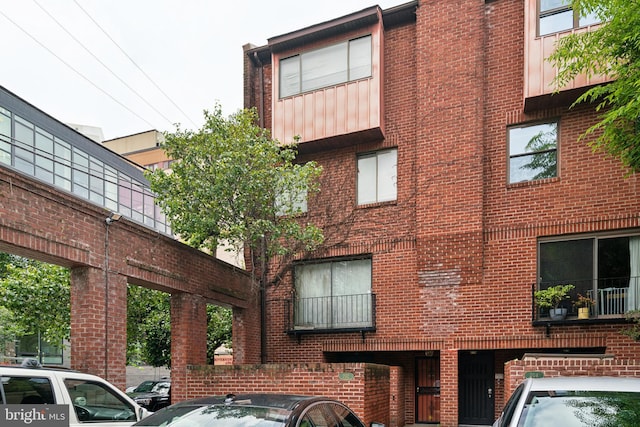 2213 Race St Unit 202, Philadelphia, PA 19103 - view of building exterior
