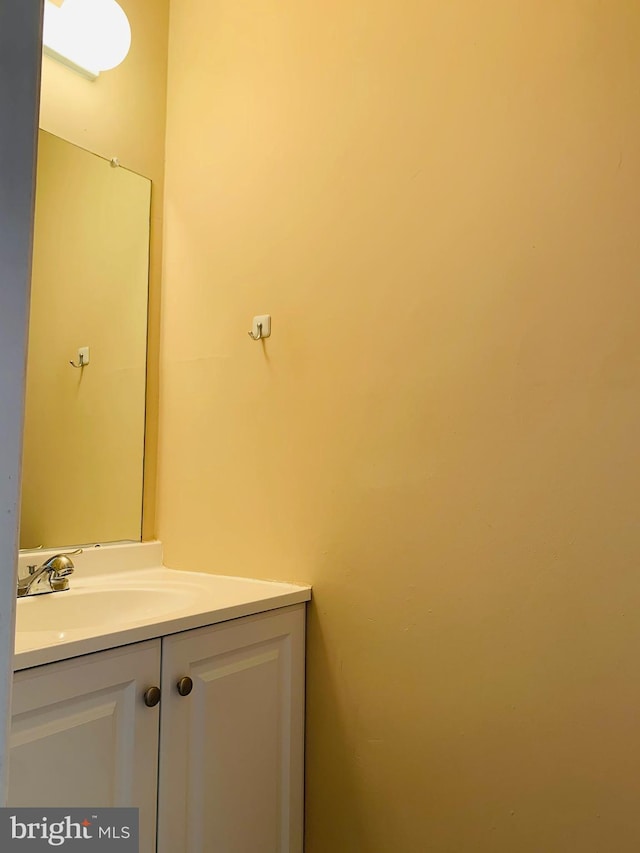 86 Oneill Ct, Trenton, NJ 08648 - bathroom with vanity