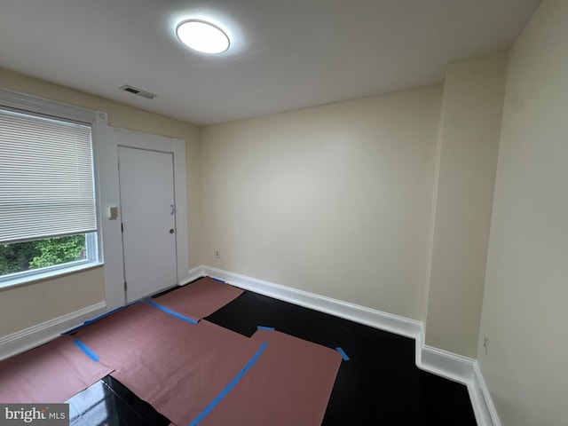 2411 N W St, Wilmington, DE 19802 - workout area featuring baseboards