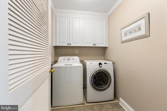 25 Ginnie Ln, West Windsor, NJ 08550 - washroom featuring cabinet space, separate washer and dryer, baseboards, and crown molding
