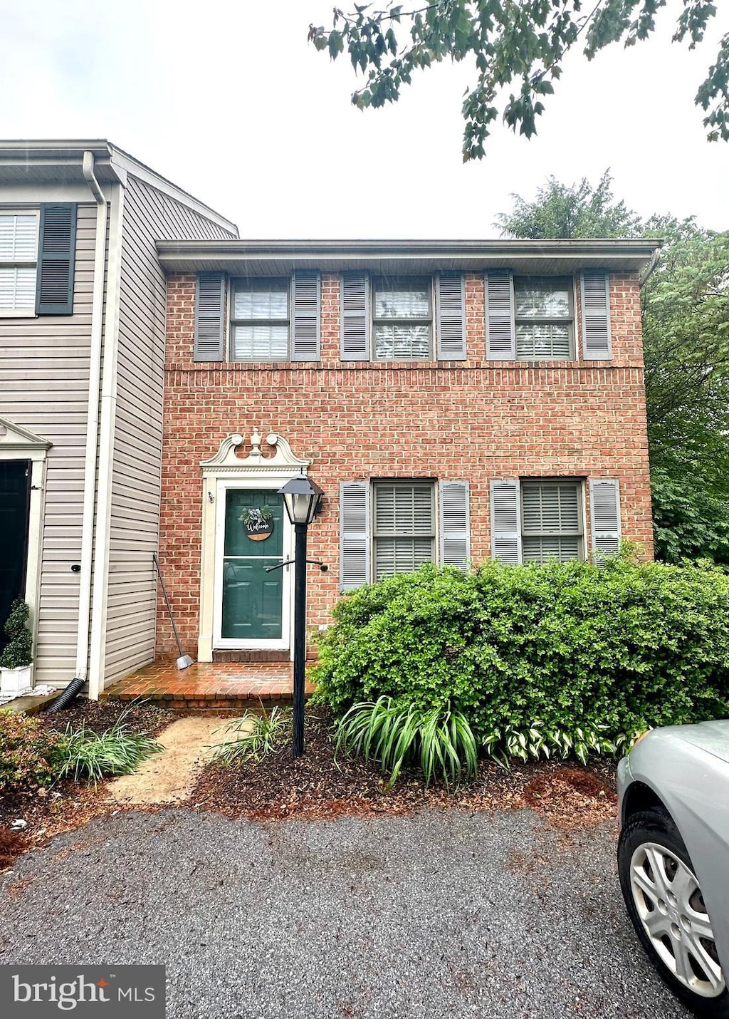 41 Laurie Ln, Lititz, PA 17543 - view of property with brick siding