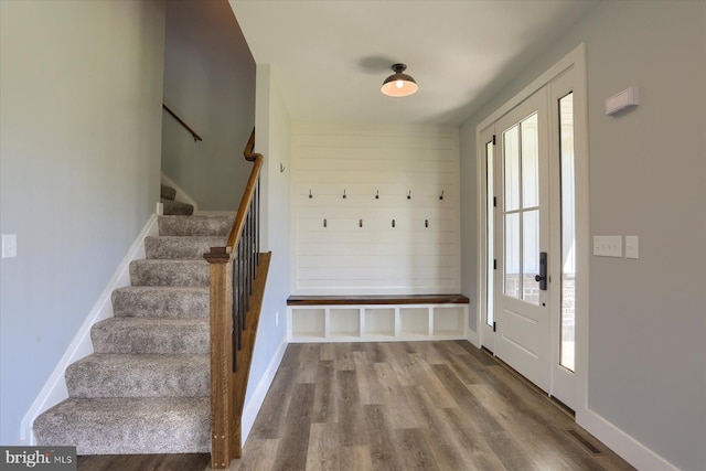 104 Lightfoot Ln, Dillsburg, PA 17019 - mudroom featuring wood finished floors, healthy amount of natural light, and baseboards