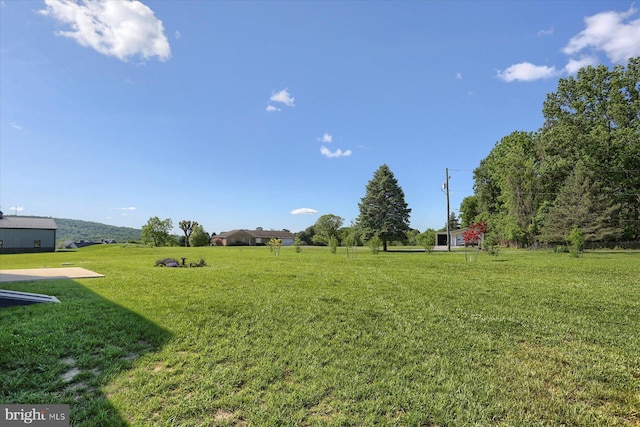 104 Lightfoot Ln, Dillsburg, PA 17019 - view of grassy yard
