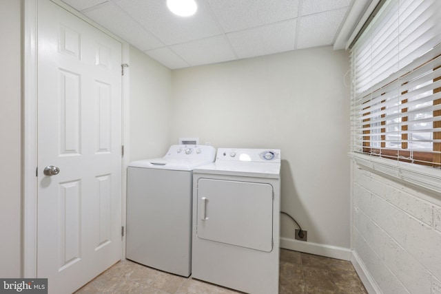 945 Ficklen Rd, Fredericksburg, VA 22405 - washroom featuring independent washer and dryer and baseboards