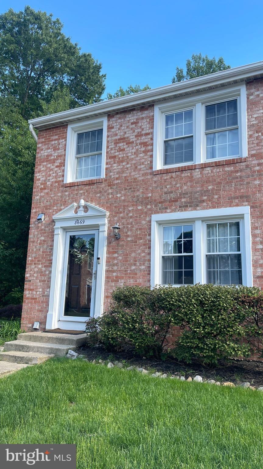 8669 Bent Arrow Ct, Springfield, VA 22153 - view of front of house featuring brick siding