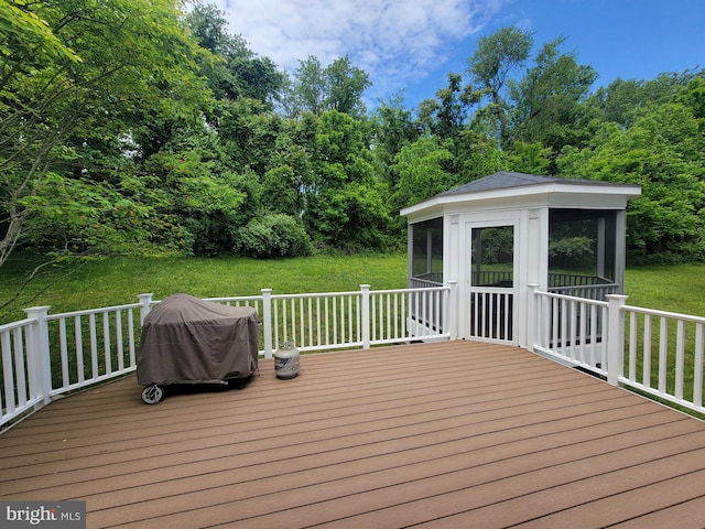 21785 Watson Rd, Leesburg, VA 20175 - deck with a sunroom and a yard