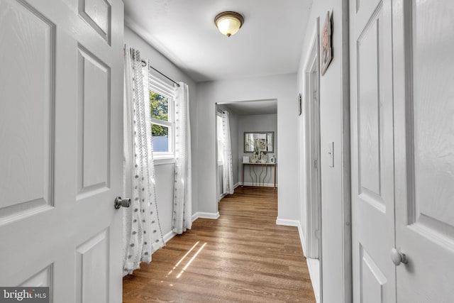 113 Tremont St, Manassas Park, VA 20111 - entryway with wood finished floors and baseboards