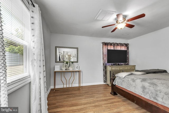 113 Tremont St, Manassas Park, VA 20111 - bedroom featuring wood finished floors, baseboards, and a ceiling fan