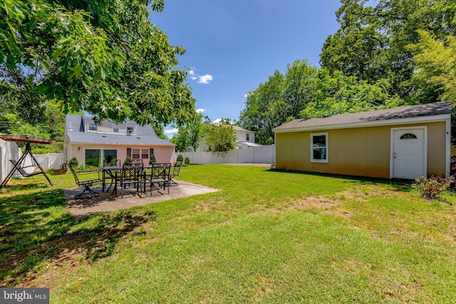 113 Tremont St, Manassas Park, VA 20111 - view of yard featuring a patio