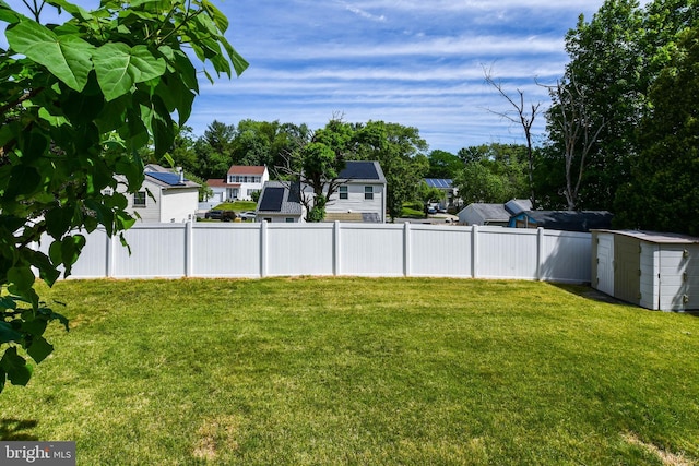 1222 Kings Tree Dr, Bowie, MD 20721 - view of yard featuring a residential view