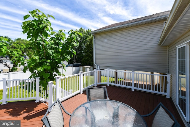 1222 Kings Tree Dr, Bowie, MD 20721 - wooden deck with a fenced backyard and outdoor dining space