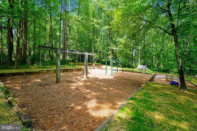 13925 Wayside Dr, Clarksville, MD 21029 - view of community play area