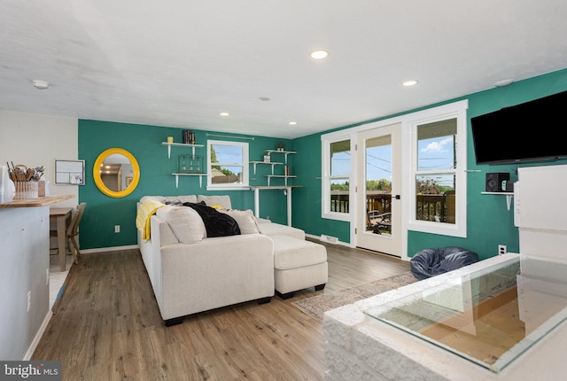612 Colonial Dr, Dallastown, PA 17313 - living area featuring wood finished floors, plenty of natural light, baseboards, and recessed lighting