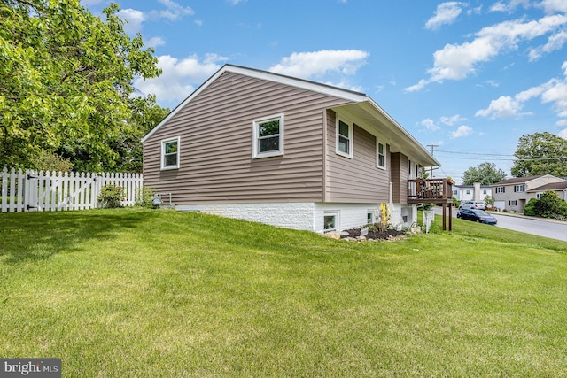 612 Colonial Dr, Dallastown, PA 17313 - view of side of property