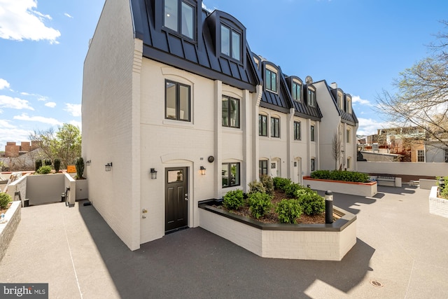 1202 Eton Ct NW Unit T3, Washington, DC 20007 - view of building exterior featuring a residential view