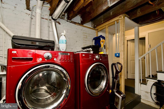1702 Lang Pl NE, Washington, DC 20002 - washroom featuring independent washer and dryer