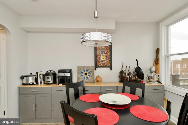 1702 Lang Pl NE, Washington, DC 20002 - dining room featuring arched walkways