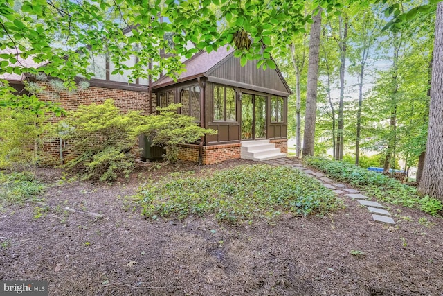 4499 Larchmont Ct, Dumfries, VA 22025 - view of yard featuring a sunroom