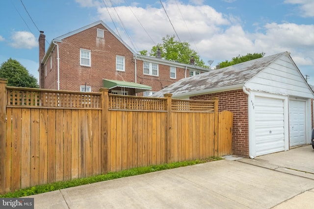 409 Regester Ave, Baltimore, MD 21212 - detached garage with concrete driveway