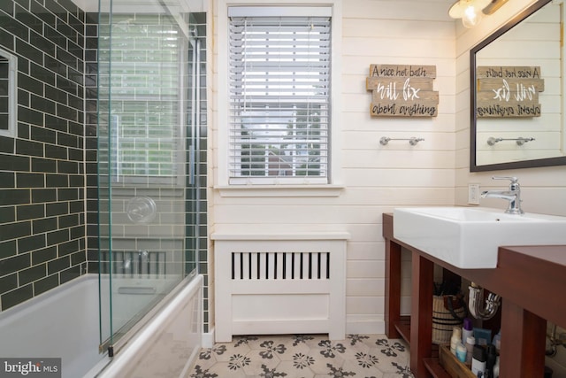409 Regester Ave, Baltimore, MD 21212 - full bath with combined bath / shower with glass door