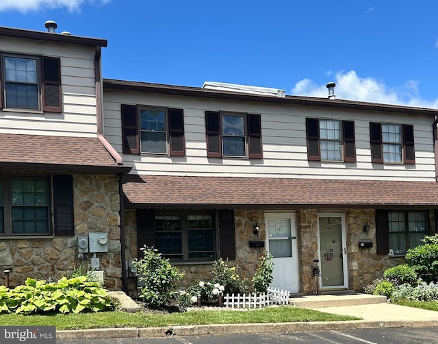1006 N York Rd Unit 15, Willow Grove, PA 19090 - multi unit property with stone siding and a shingled roof