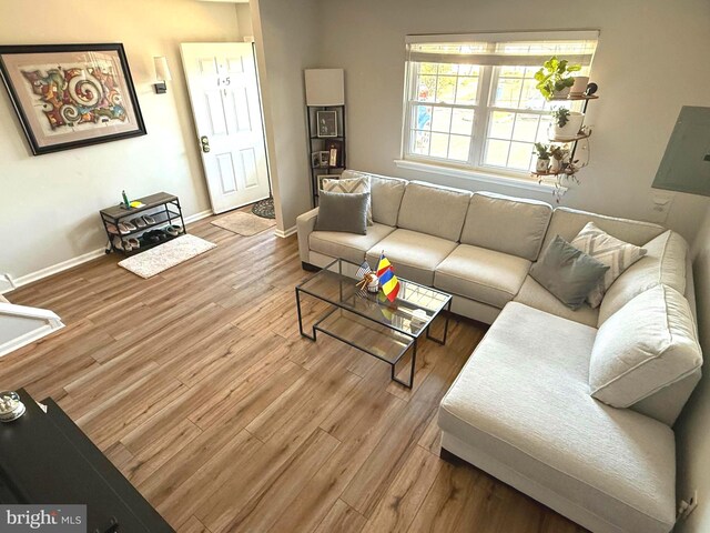1006 N York Rd Unit 15, Willow Grove, PA 19090 - living area with wood finished floors and baseboards