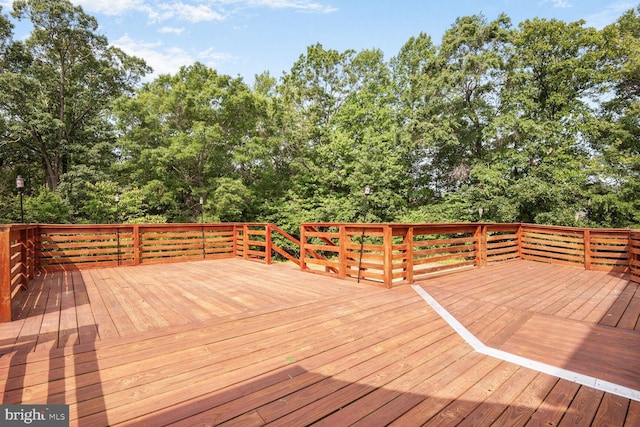 2605 Magdalene Acres Pl, Waldorf, MD 20603 - view of wooden deck