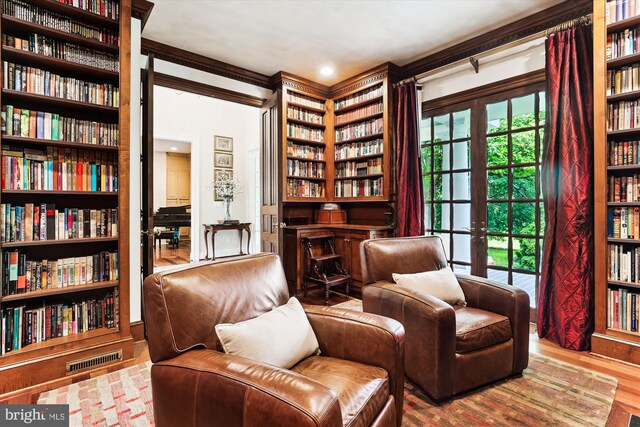 2740 Hunter Mill Rd, Oakton, VA 22124 - sitting room with wood finished floors