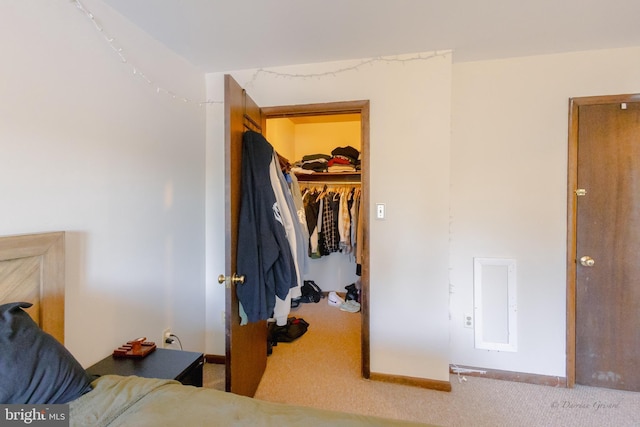 5143 Venice Ave, Hammonton, NJ 08037 - bedroom featuring carpet flooring, a walk in closet, and a closet