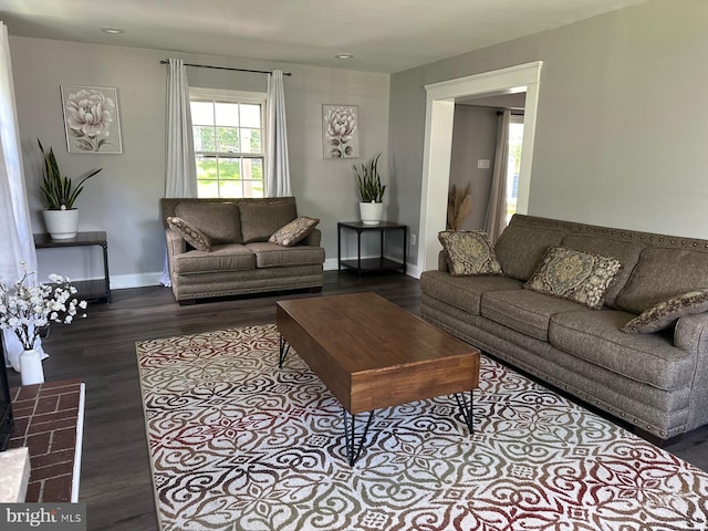 15709 Presswick Ln, Bowie, MD 20716 - living area featuring wood finished floors, baseboards, and recessed lighting