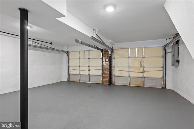 307 W 32nd St, Wilmington, DE 19802 - garage featuring electric panel