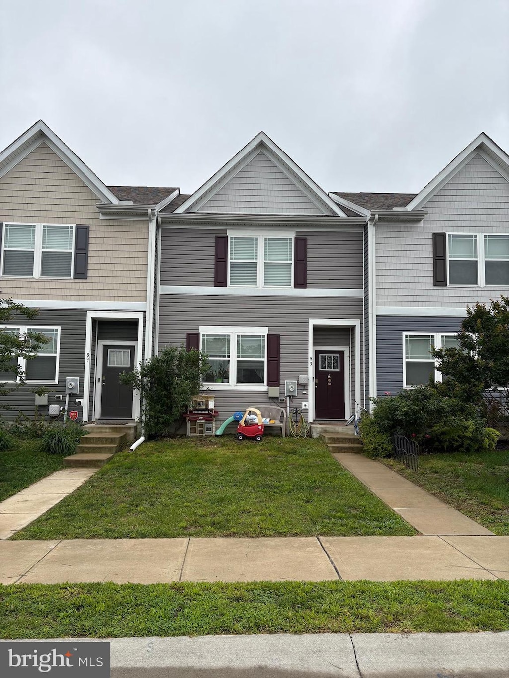 93 Dyer Dr, Camden Wyoming, DE 19934 - multi unit property featuring a front lawn