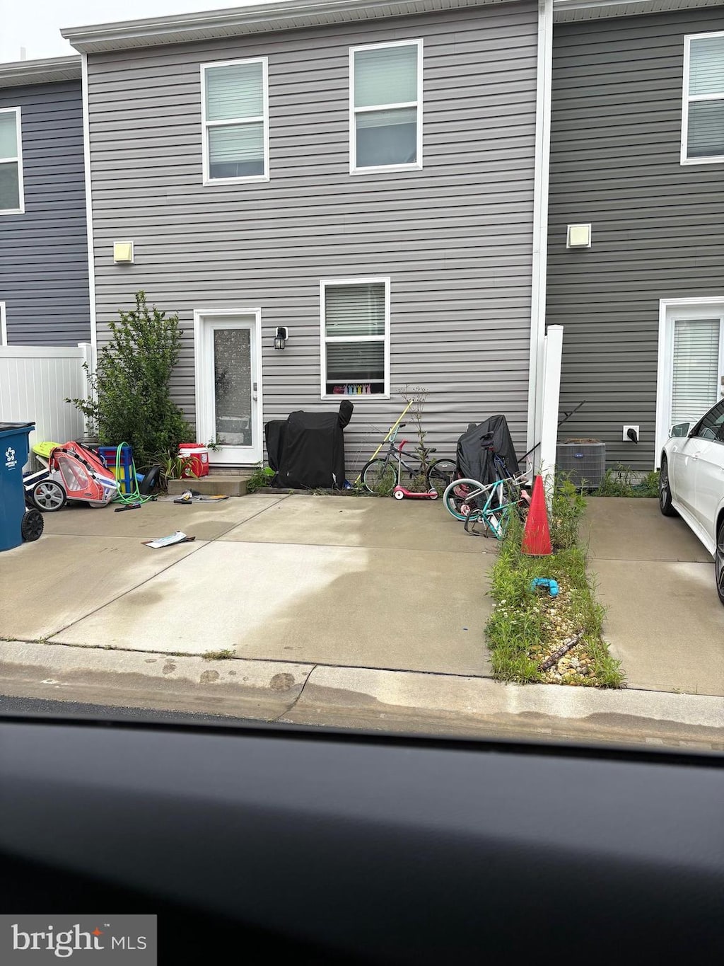93 Dyer Dr, Camden Wyoming, DE 19934 - back of property with a patio area
