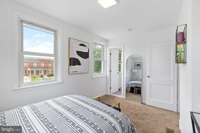 2318 Cloville Ave, Baltimore, MD 21214 - carpeted bedroom featuring baseboards
