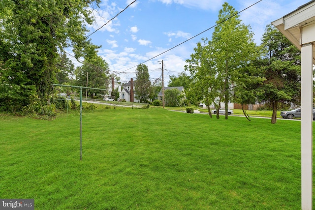 2318 Cloville Ave, Baltimore, MD 21214 - view of grassy yard