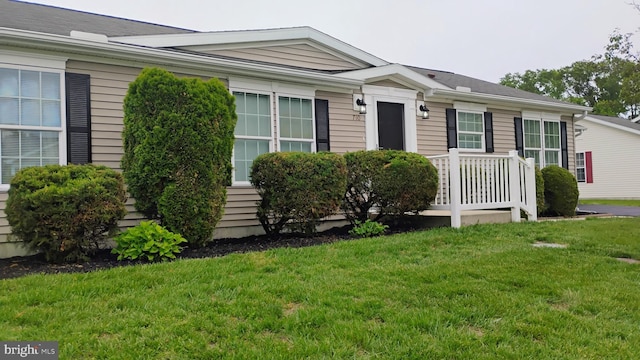 710 Mcginnis Dr Unit 710, Dover, DE 19901 - view of front of home featuring a front lawn