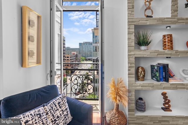 155 Potomac Psge Unit 809, Oxon Hill, MD 20745 - sitting room with a city view