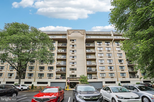 700 Avondale Rd Unit Ph-12, Wallingford, PA 19086 - view of apartment building / complex featuring uncovered parking