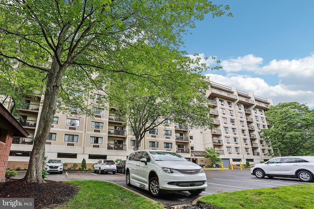 700 Avondale Rd Unit Ph-12, Wallingford, PA 19086 - view of apartment building / complex with uncovered parking