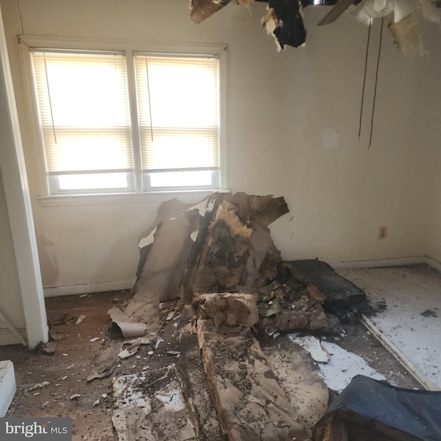2513 Iverson St, Temple Hills, MD 20748 - interior space featuring healthy amount of natural light