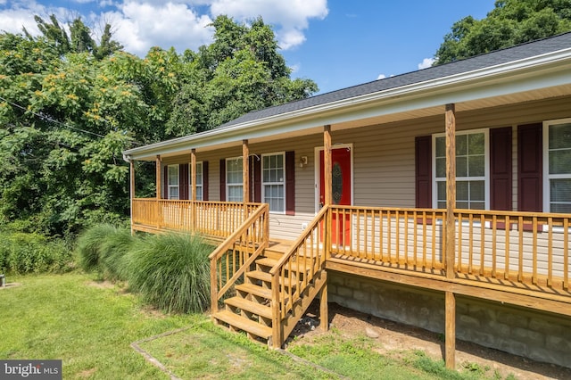 430 Cedar Creek Dr, Harpers Ferry, WV 25425 - single story home featuring a porch and a front yard