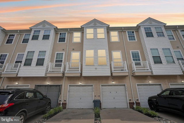 361 Union St, Trenton, NJ 08611 - view of property featuring a garage and driveway