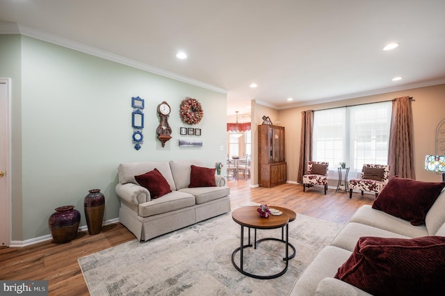 3599 Sutherland Ct, Warrenton, VA 20187 - living room featuring ornamental molding, wood finished floors, recessed lighting, and baseboards