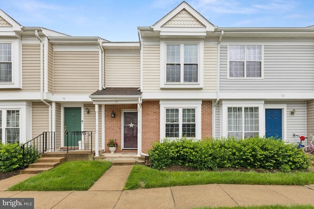 71 Sudbury Sq, Sterling, VA 20164 - multi unit property featuring brick siding