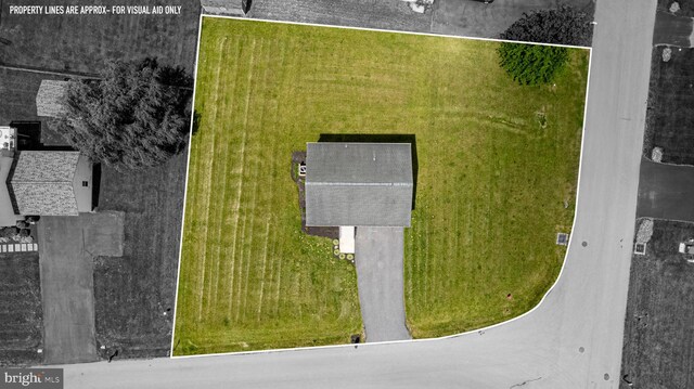 15245 Wedgewood Dr, Greencastle, PA 17225 - aerial overview of property's location featuring property boundaries highlighted