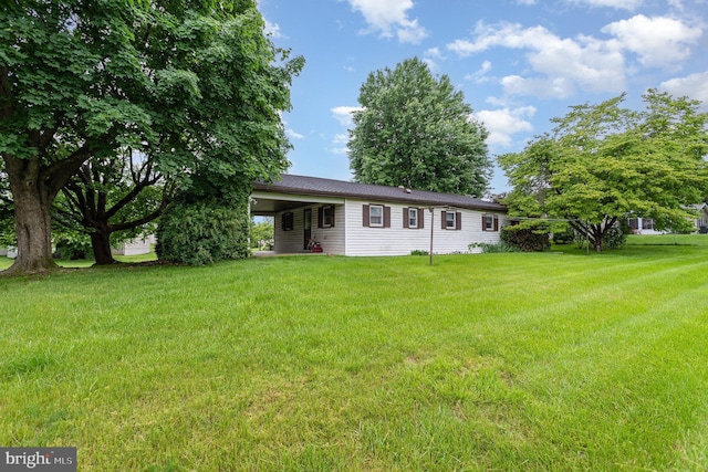 335 Bolton Ave, Carlisle, PA 17013 - view of front of property featuring a front yard