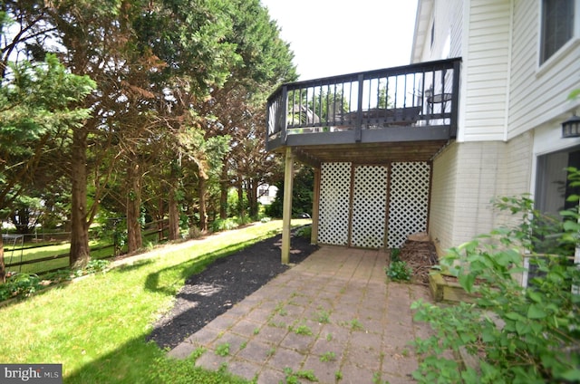 6385 Hunters Crossing Ct, Eldersburg, MD 21784 - view of patio featuring a wooden deck