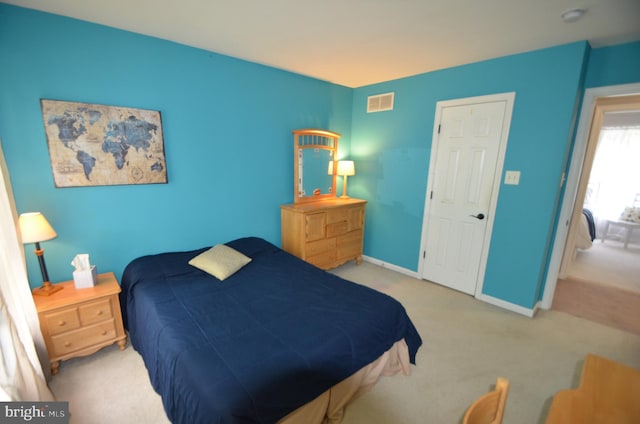 6385 Hunters Crossing Ct, Eldersburg, MD 21784 - carpeted bedroom with baseboards